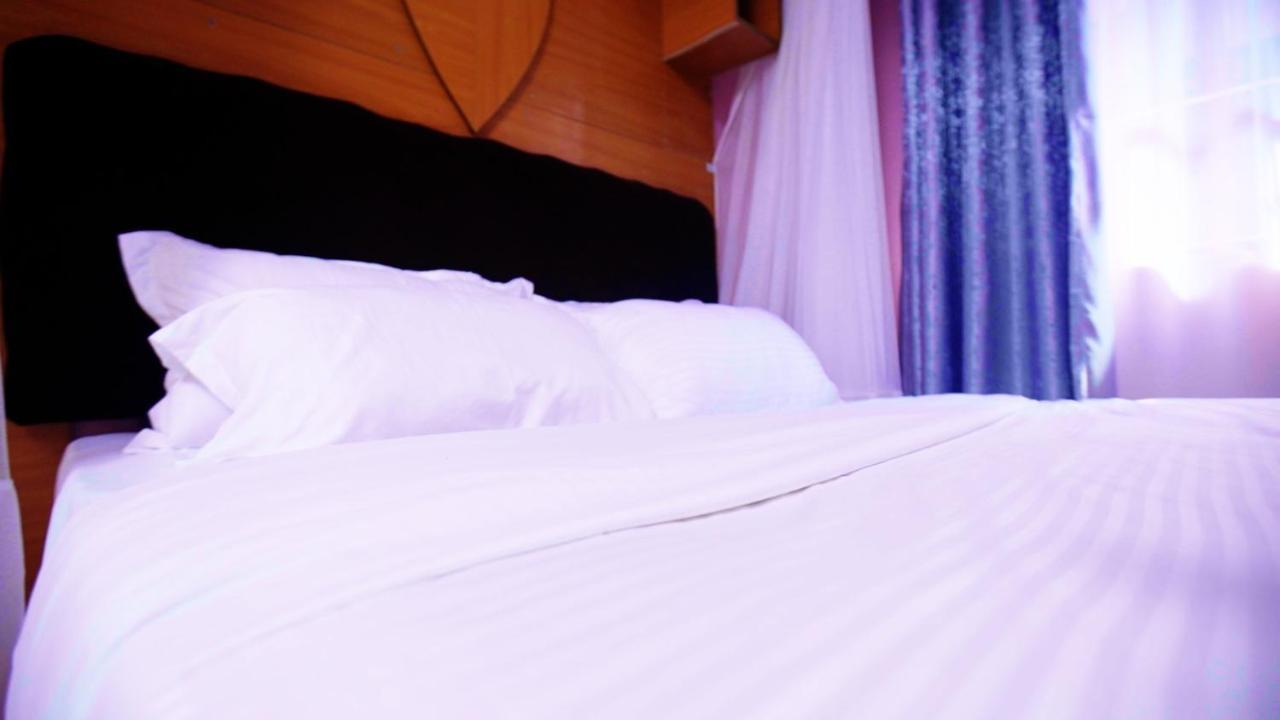 Amboseli Gateway Hotel Kimana Bagian luar foto
