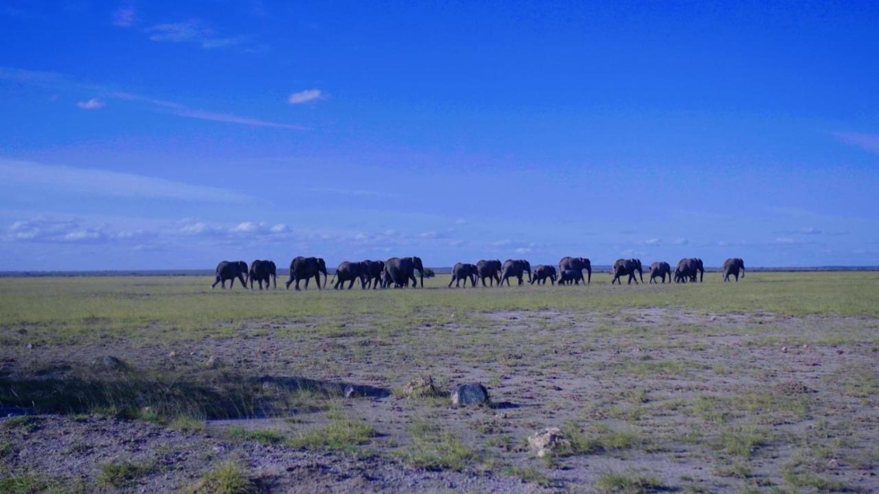 Amboseli Gateway Hotel Kimana Bagian luar foto