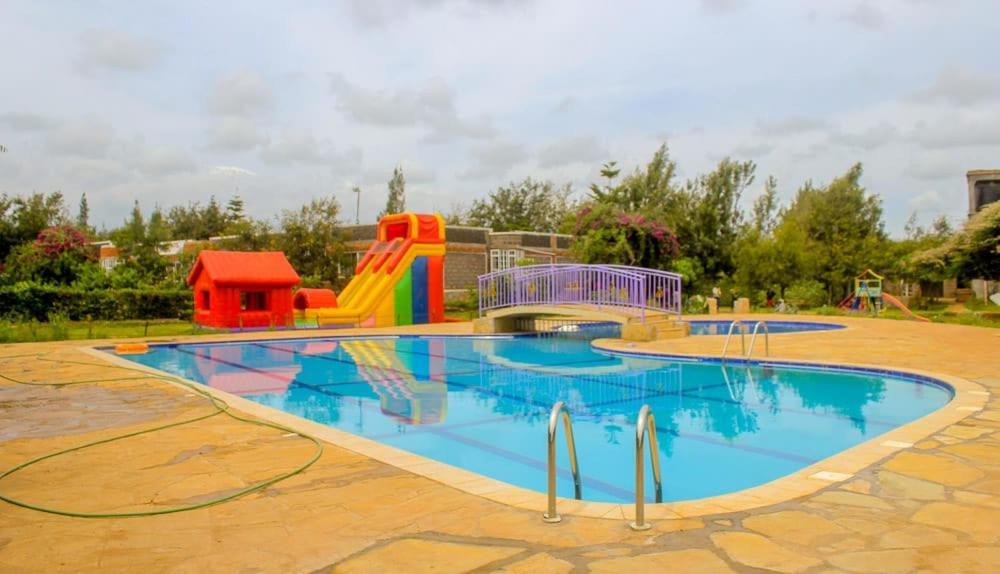 Amboseli Gateway Hotel Kimana Bagian luar foto